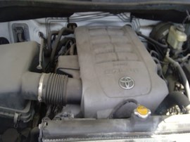 2008 TOYOTA TUNDRA, WHITE,  SR5 MODEL, EXTD CAB, 5.7L, AT, 2WD.  Z26475